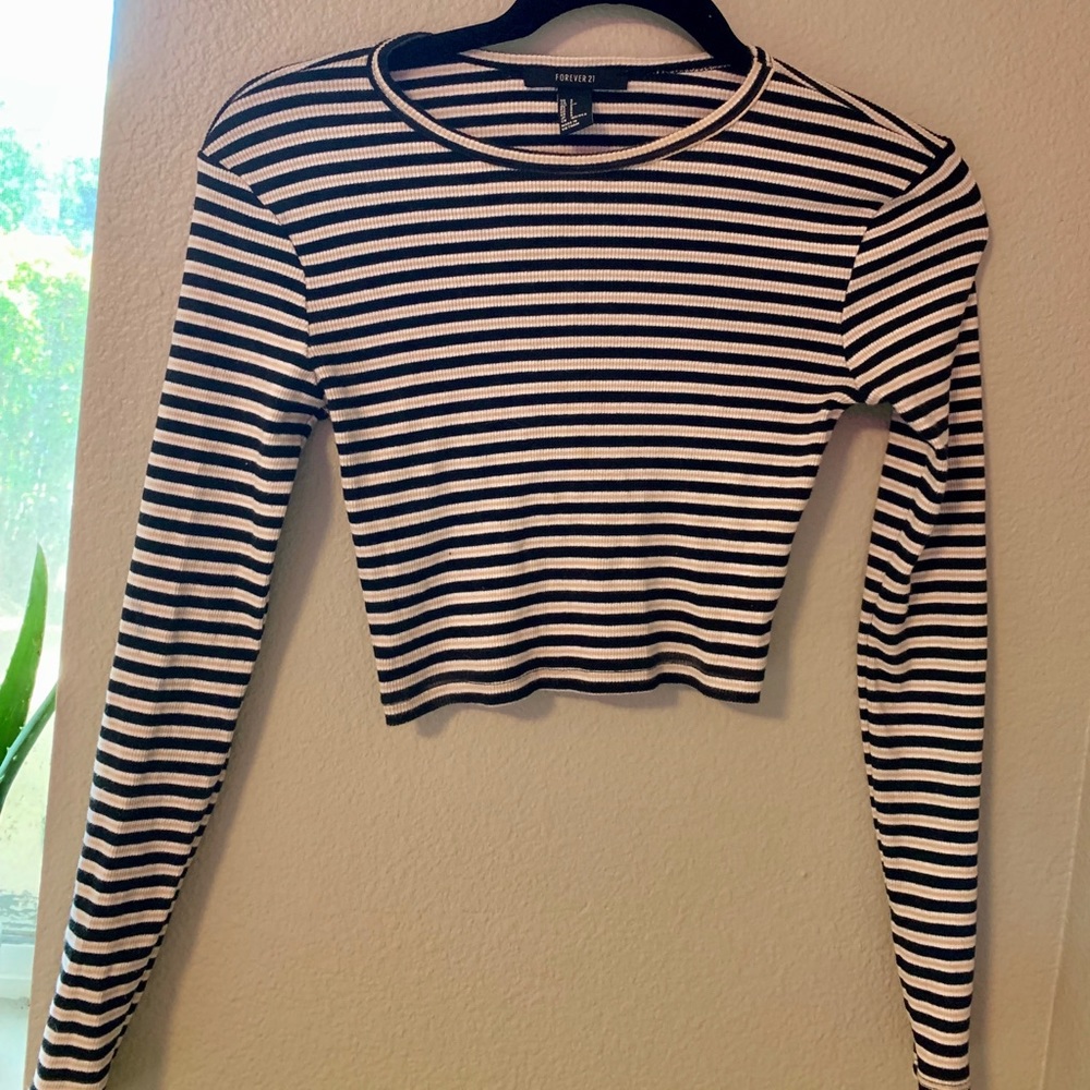 Cropped striped long sleeve top